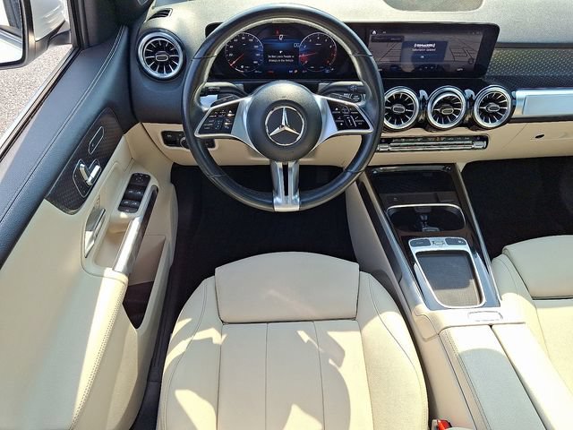 Used 2024 Mercedes-Benz GLB 250 4MATIC image 15