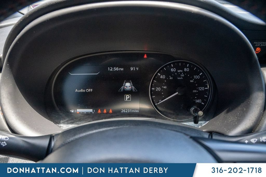 Used 2023 Nissan Kicks SR w/ SR Premium Package FWD image 8
