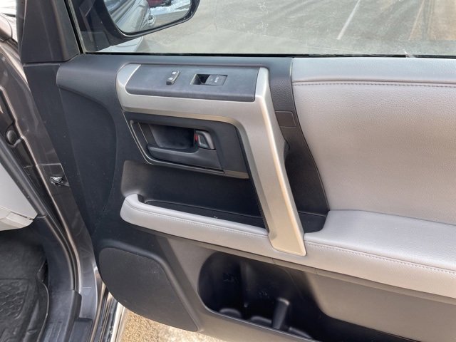 Used 2010 Toyota 4Runner SR5 image 46