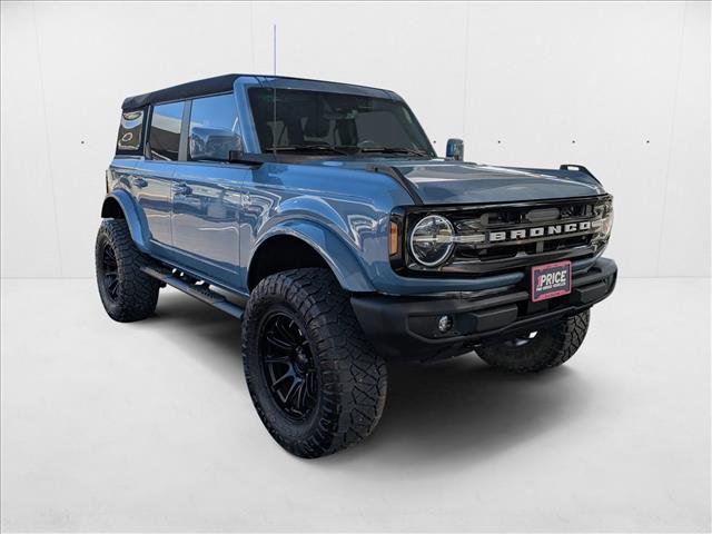 Used 2023 Ford Bronco Outer Banks image 3