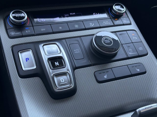 Used 2025 Hyundai Palisade SEL FWD image 27