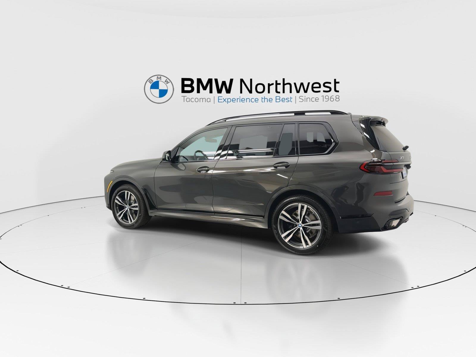 New 2027 BMW X7 xDrive40i w/ M Sport Package AWD/4WD image 13