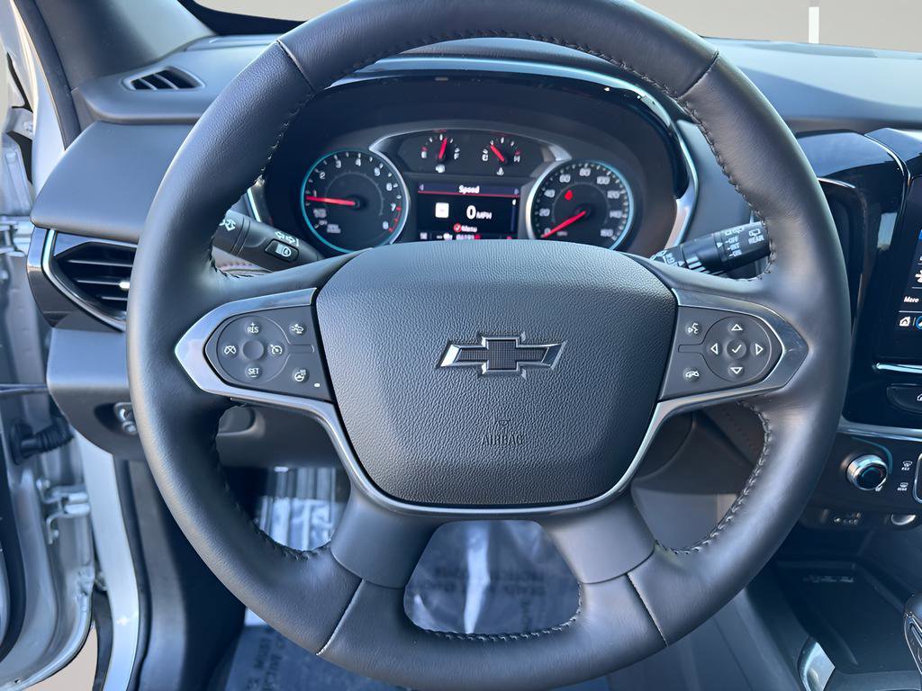 Used 2022 Chevrolet Traverse RS image 25