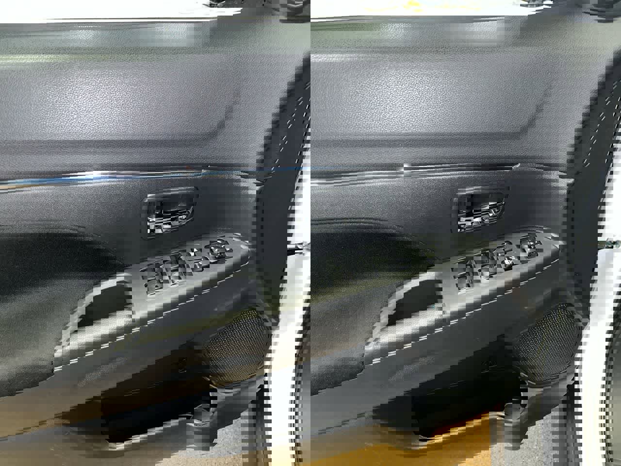 Used 2025 Mitsubishi Outlander Sport ES image 13