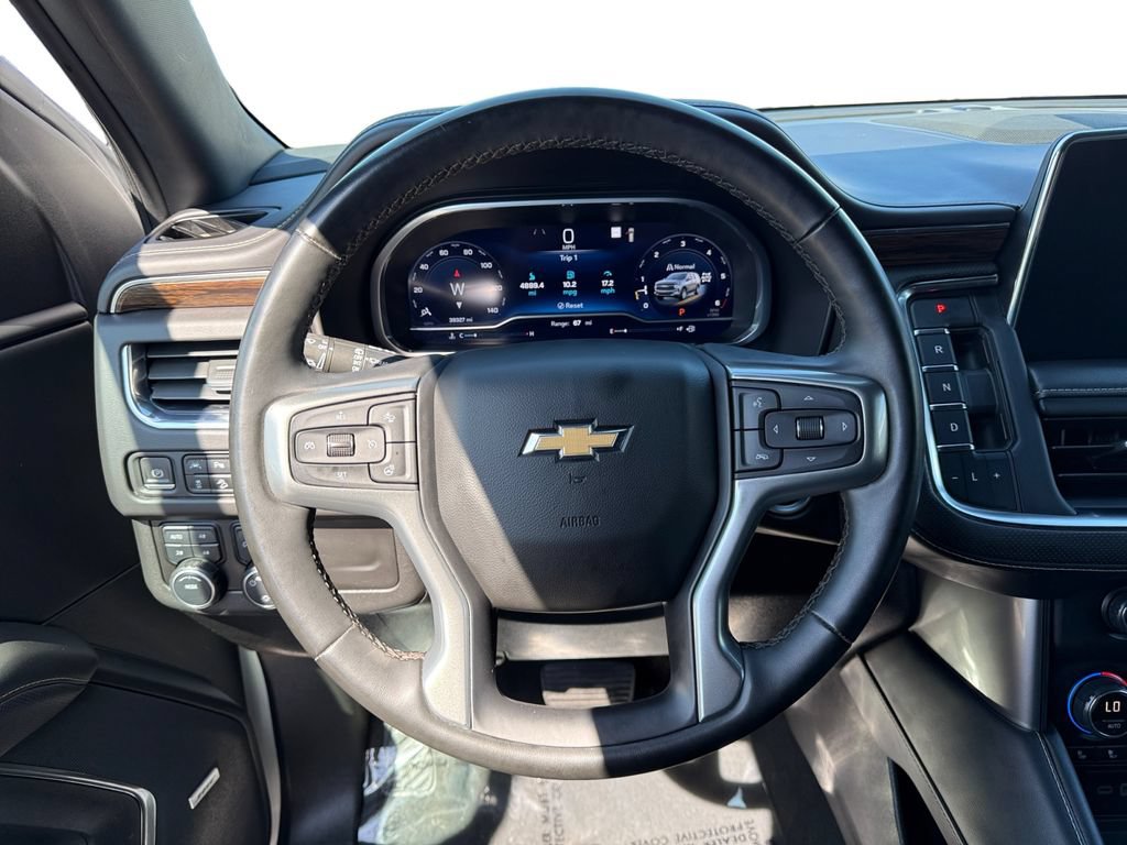Used 2023 Chevrolet Tahoe Premier AWD/4WD image 12