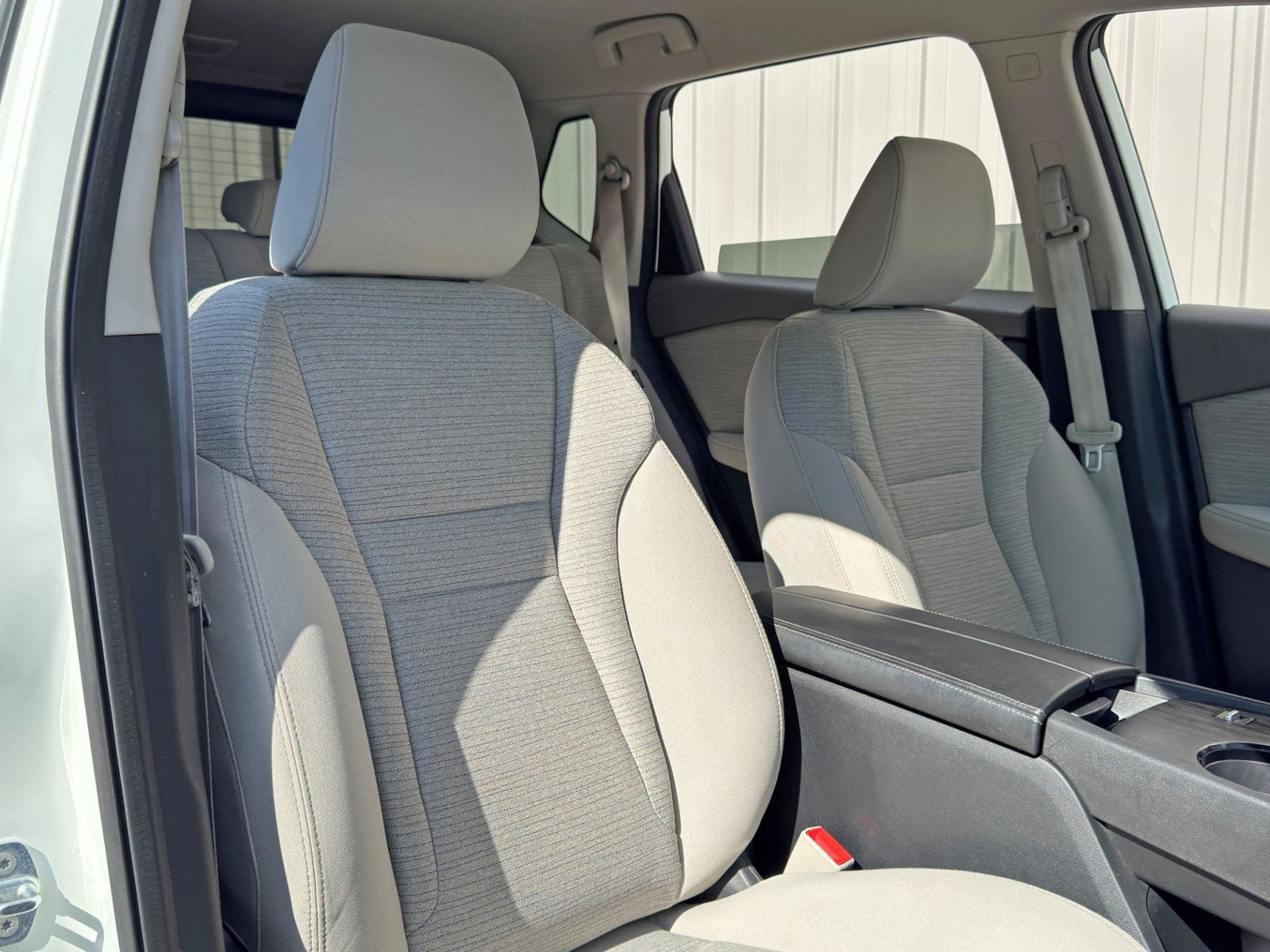 Used 2022 Nissan Rogue SV FWD image 32