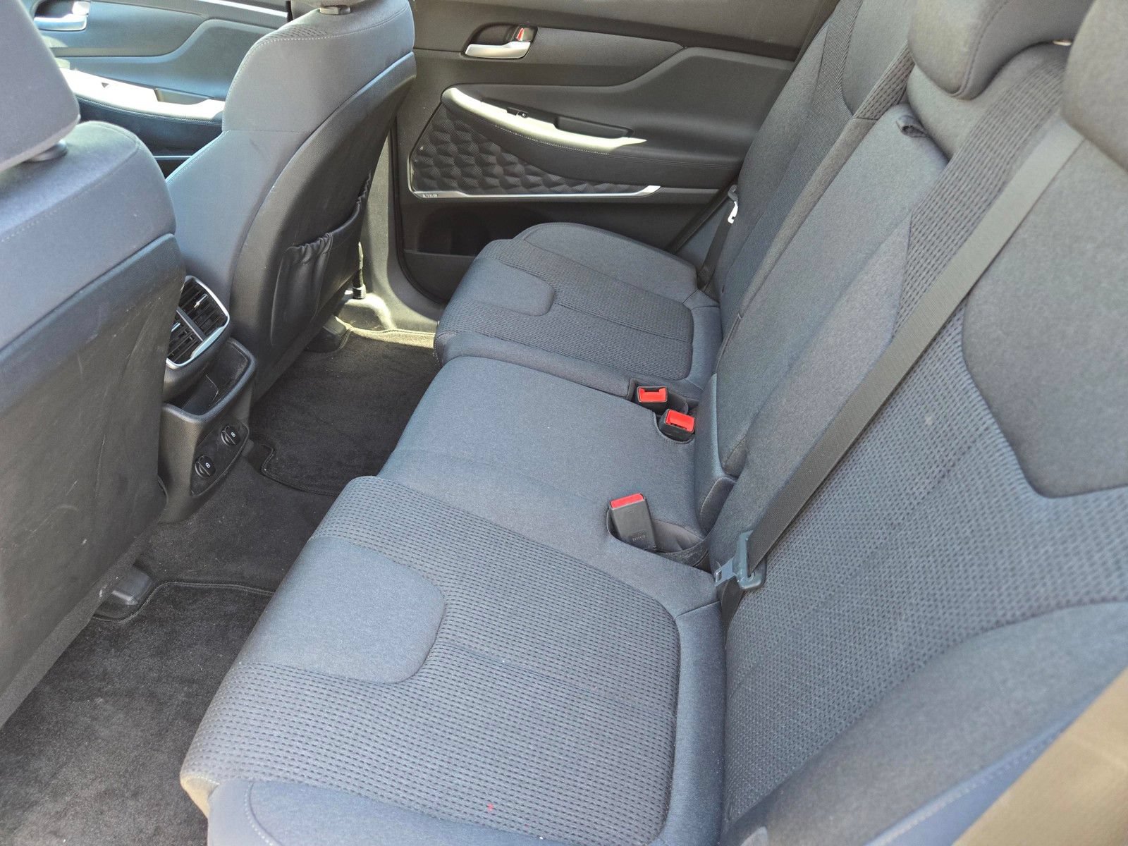 Used 2019 Hyundai Santa Fe SEL FWD image 11