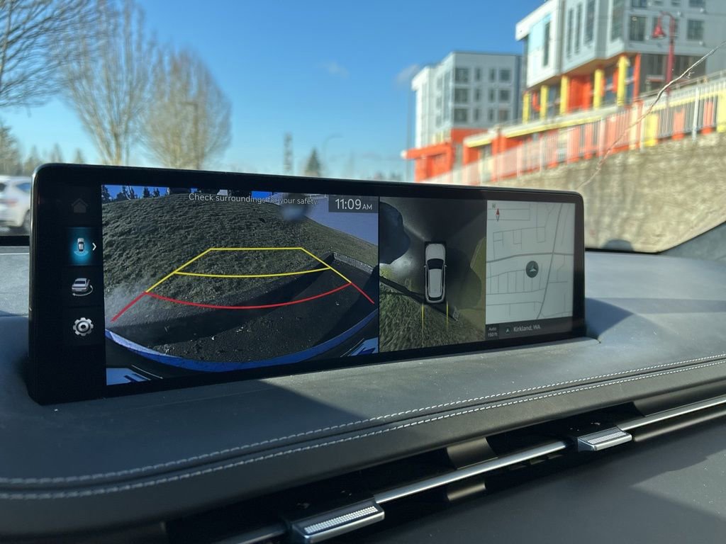 Used 2025 Genesis GV70 3.5T Sport w/ Sport Advanced Package image 27