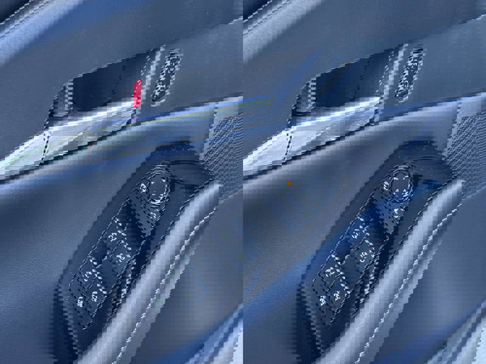 Certified 2025 MAZDA CX-30 AWD 2.5 S w/ Preferred Package image 20