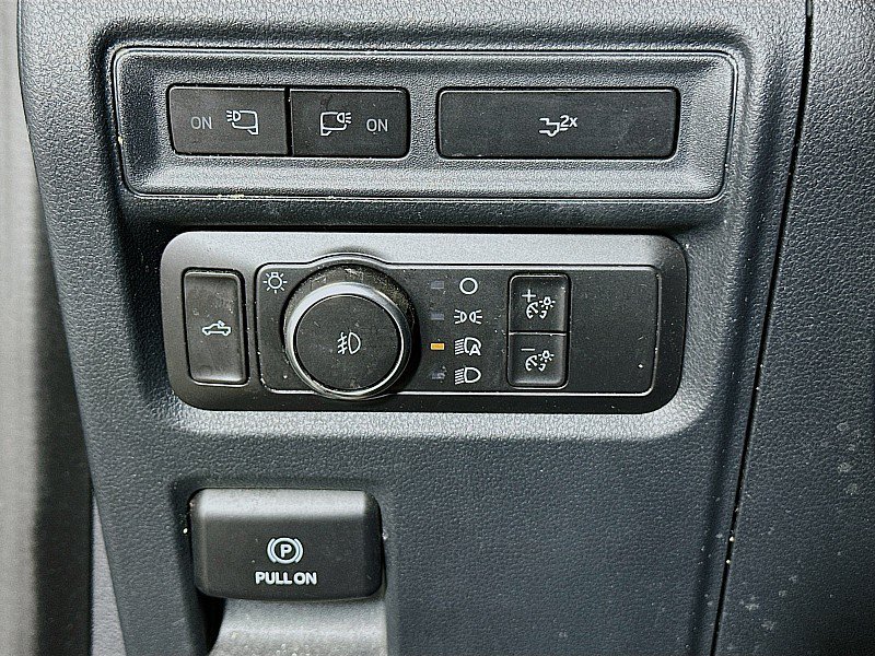 Used 2022 Ford F150 XLT w/ Equipment Group 302A High AWD/4WD image 10