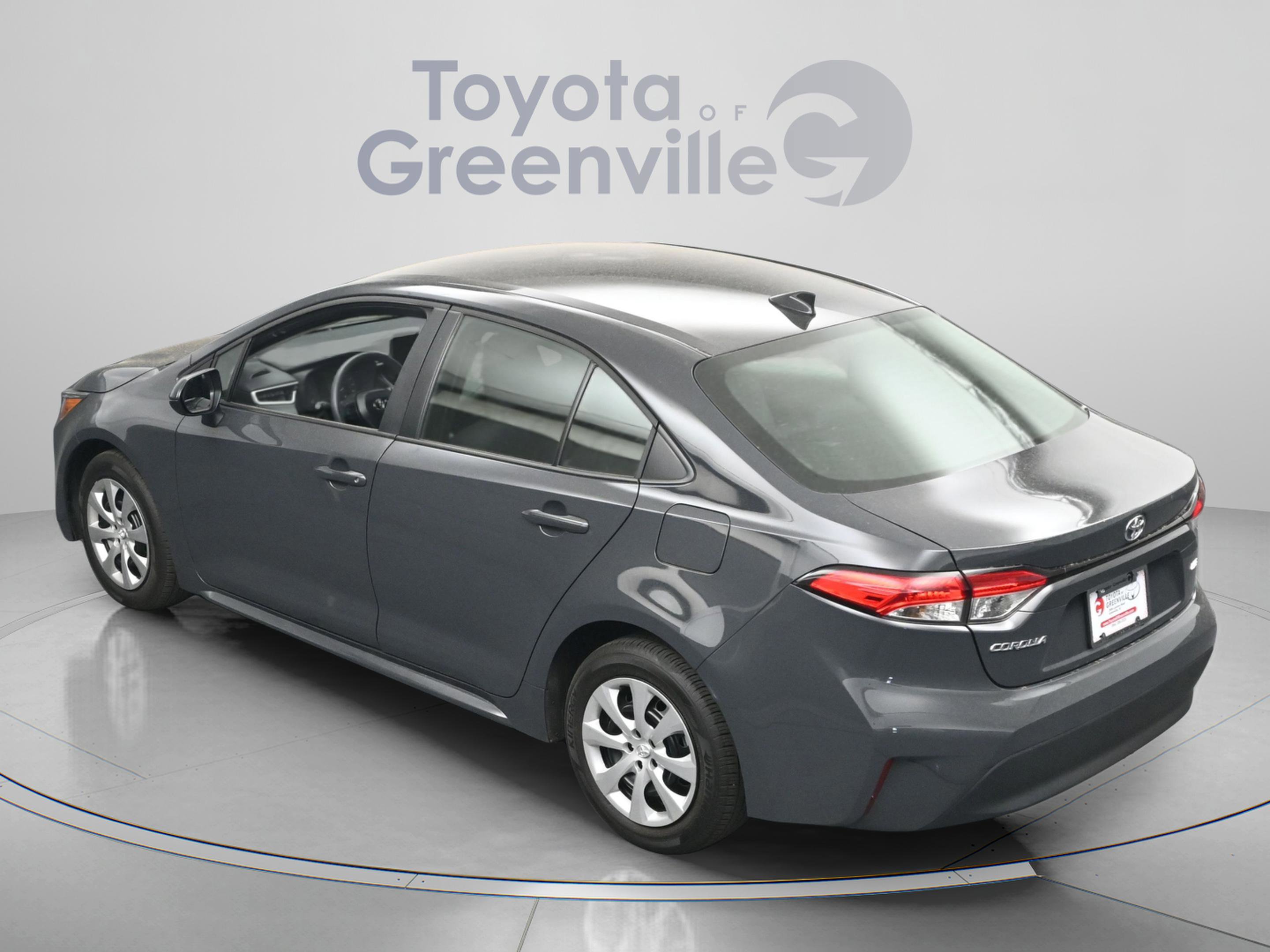 Used 2025 Toyota Corolla LE image 9