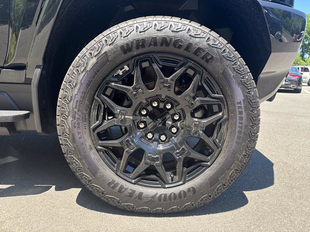 New 2026 GMC Hummer EV 4x4 Crew Cab image 9