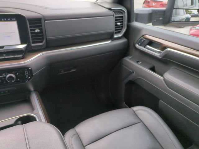 Used 2025 Chevrolet Silverado 3500 LT w/ Safety Package image 18