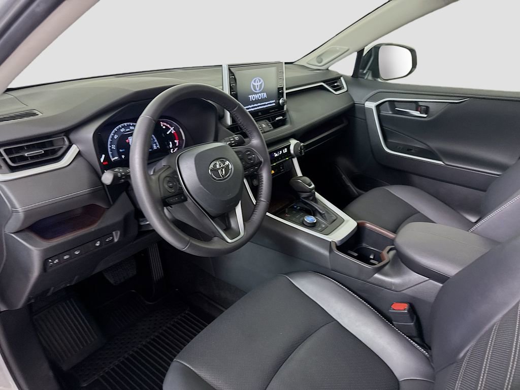 Used 2022 Toyota RAV4 Limited w/ Limited Grade Weather Package image 9