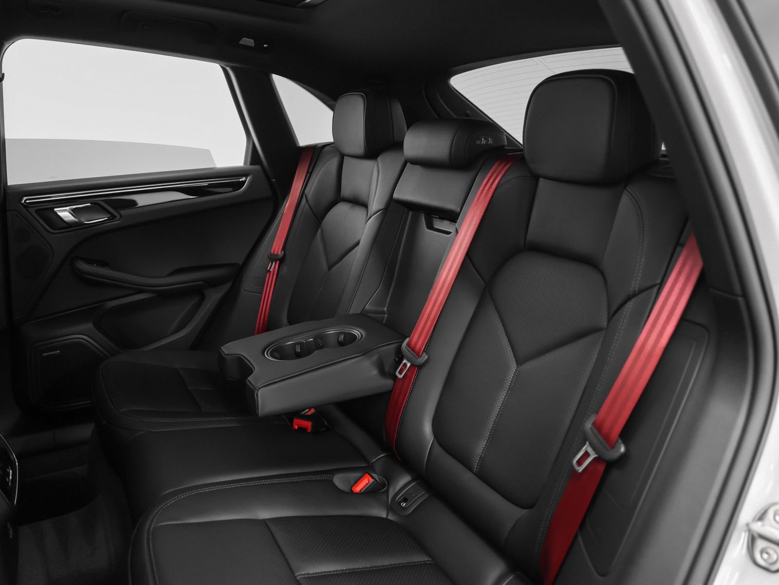 New 2026 Porsche Macan image 42