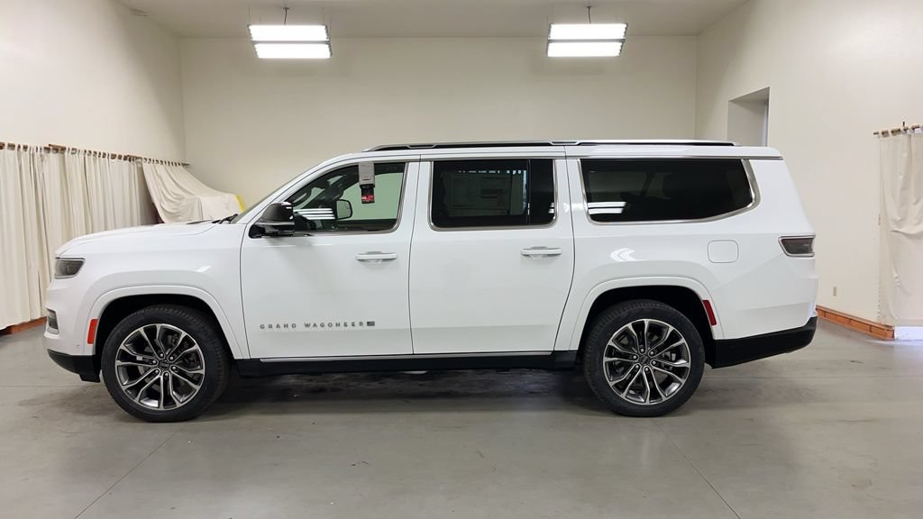New 2024 Jeep Grand Wagoneer L Series III AWD/4WD image 5