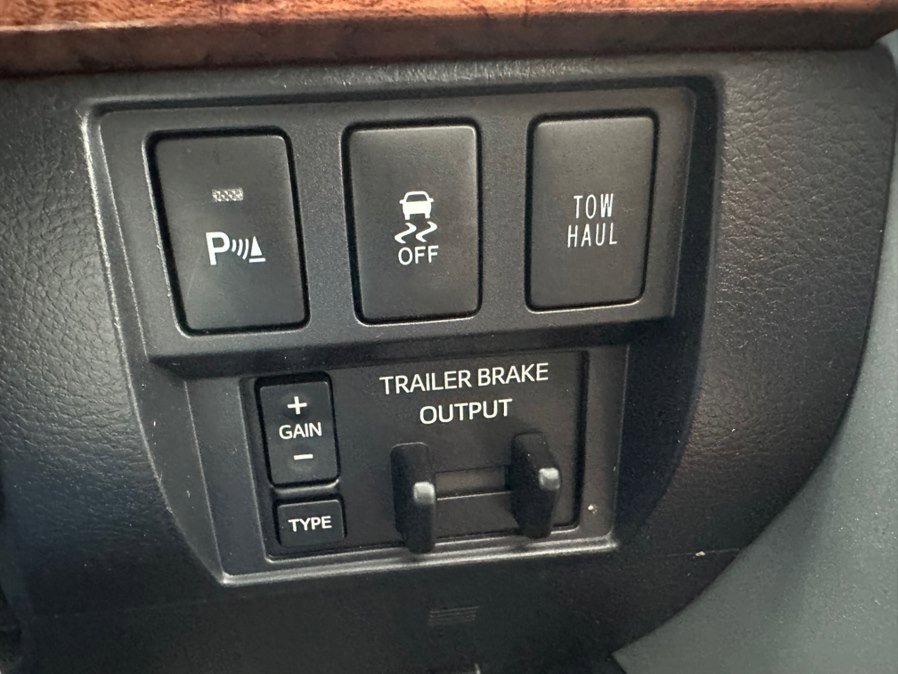 Used 2017 Toyota Tundra 1794 Edition image 28