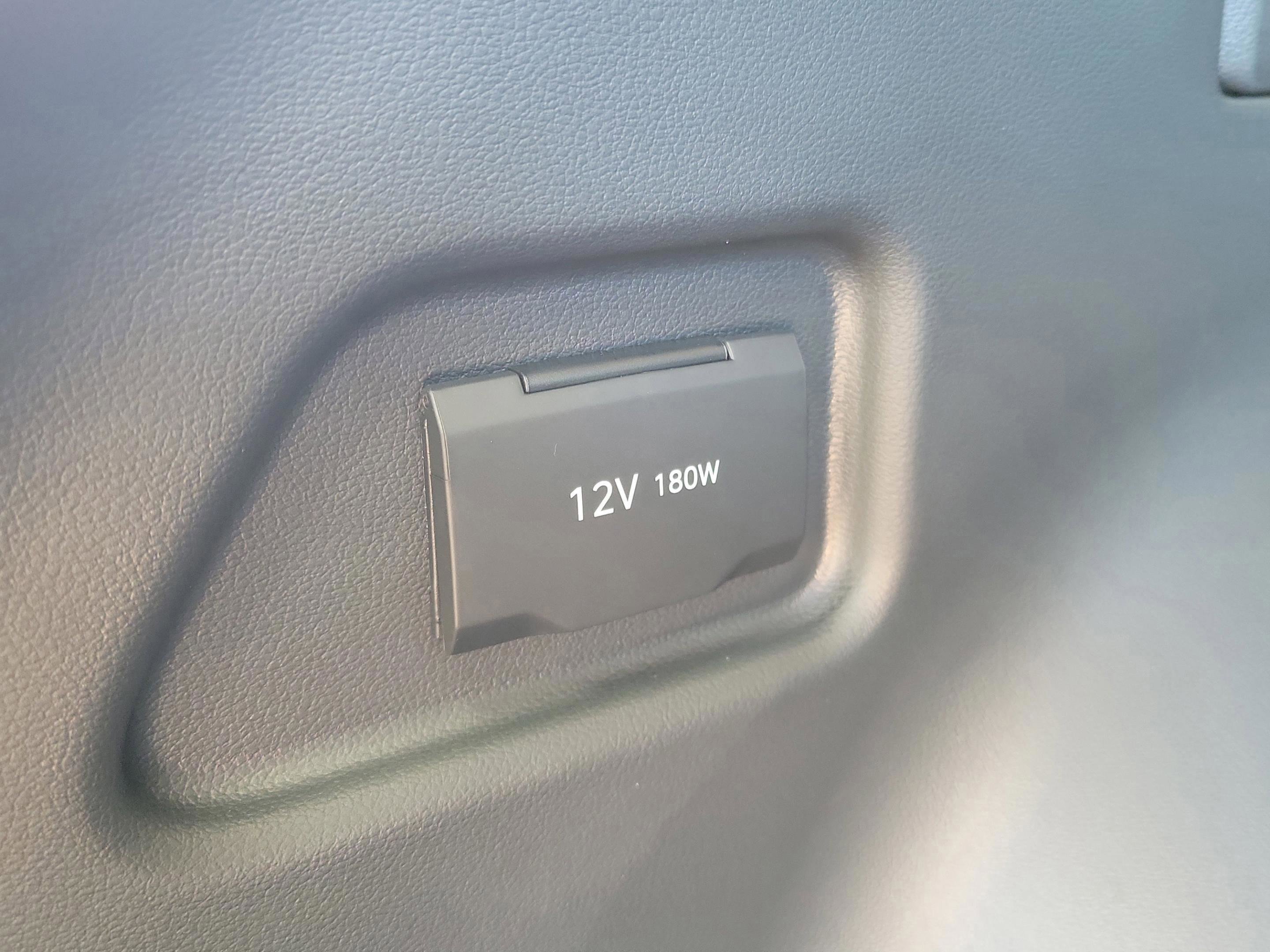 New 2026 Hyundai Tucson Blue SE image 27