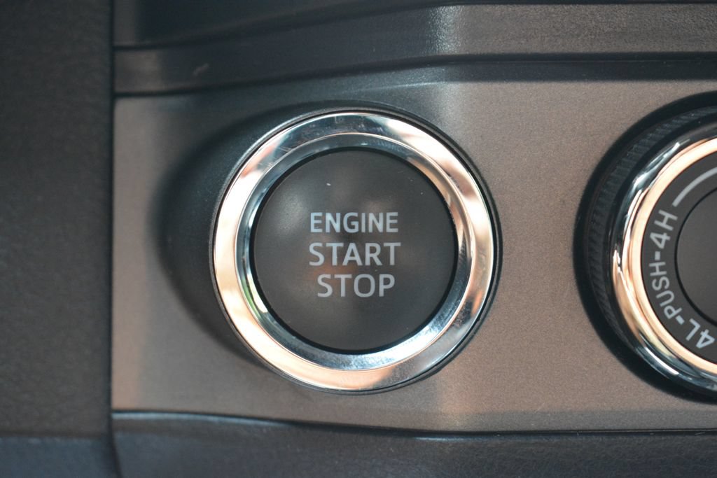 Used 2022 Toyota Tacoma TRD Off-Road AWD/4WD image 14