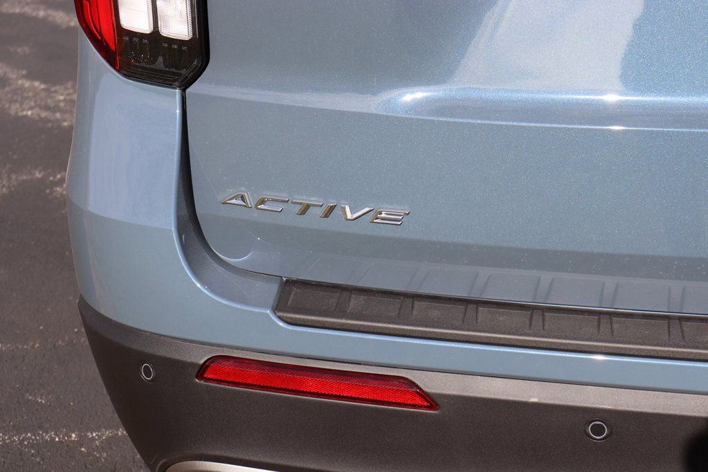 New 2026 Ford Explorer Active w/ Active Comfort Package image 9