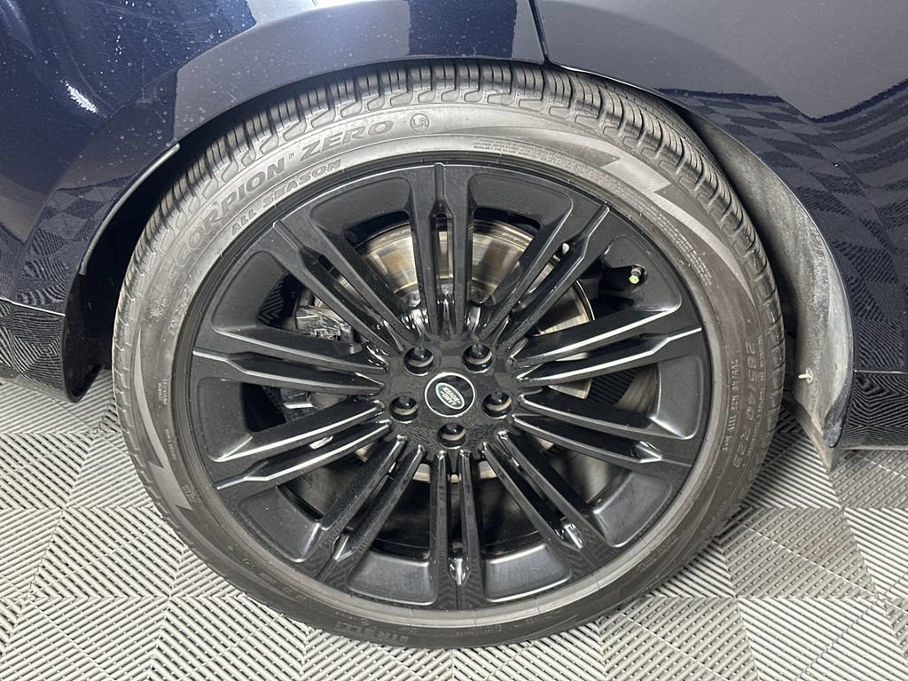 Used 2023 Land Rover Range Rover SE AWD/4WD image 17