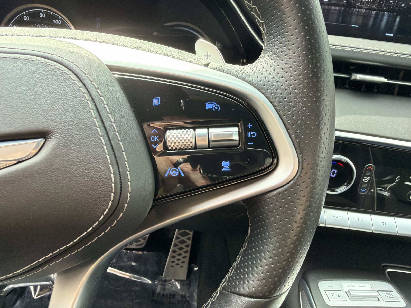 Used 2022 Genesis GV70 2.5T w/ Sport Prestige Package AWD/4WD image 26