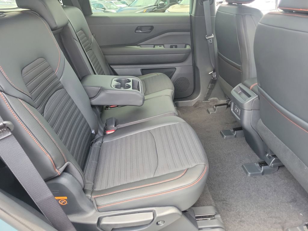 New 2026 Nissan Pathfinder Rock Creek AWD/4WD image 13