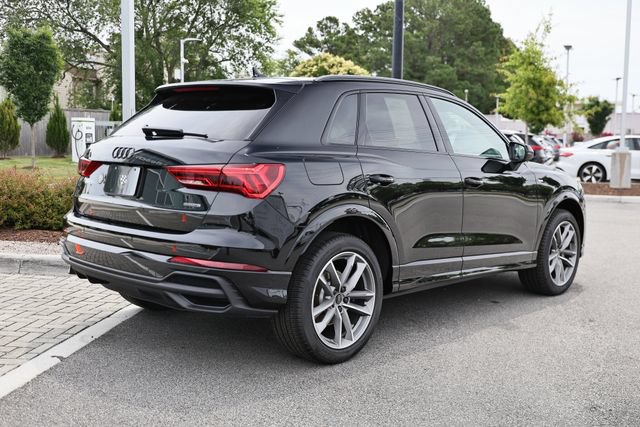 Used 2025 Audi Q3 2.0T Premium w/ Convenience Package AWD/4WD image 7