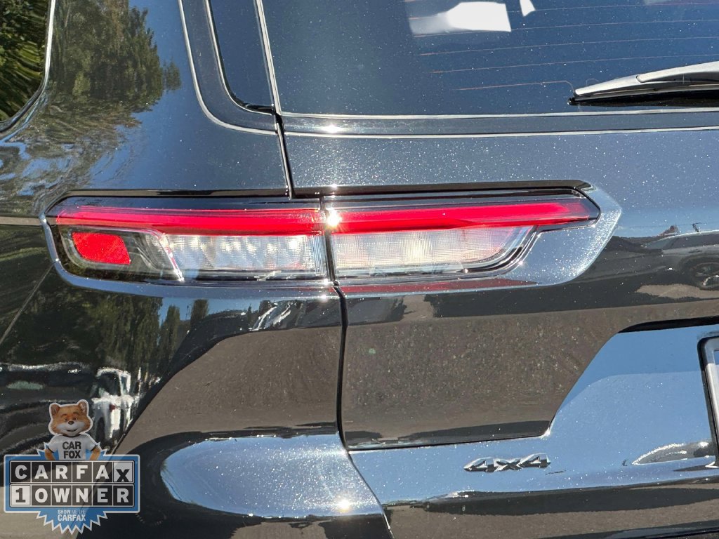 Used 2023 Jeep Grand Cherokee L Laredo AWD/4WD image 13