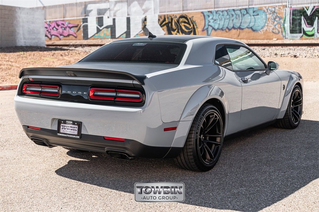 Used 2022 Dodge Challenger SRT Hellcat image 4