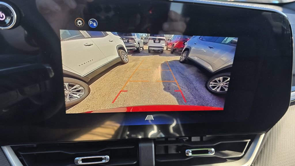 New 2026 Chevrolet Equinox LT w/ Convenience Package II image 19