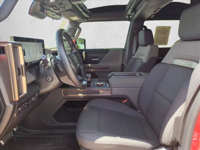 Used 2025 GMC Hummer EV 2X w/ LPO, Illumination Package AWD/4WD image 16