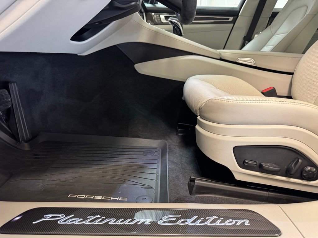Certified 2023 Porsche Panamera 4 Platinum Edition AWD/4WD image 11