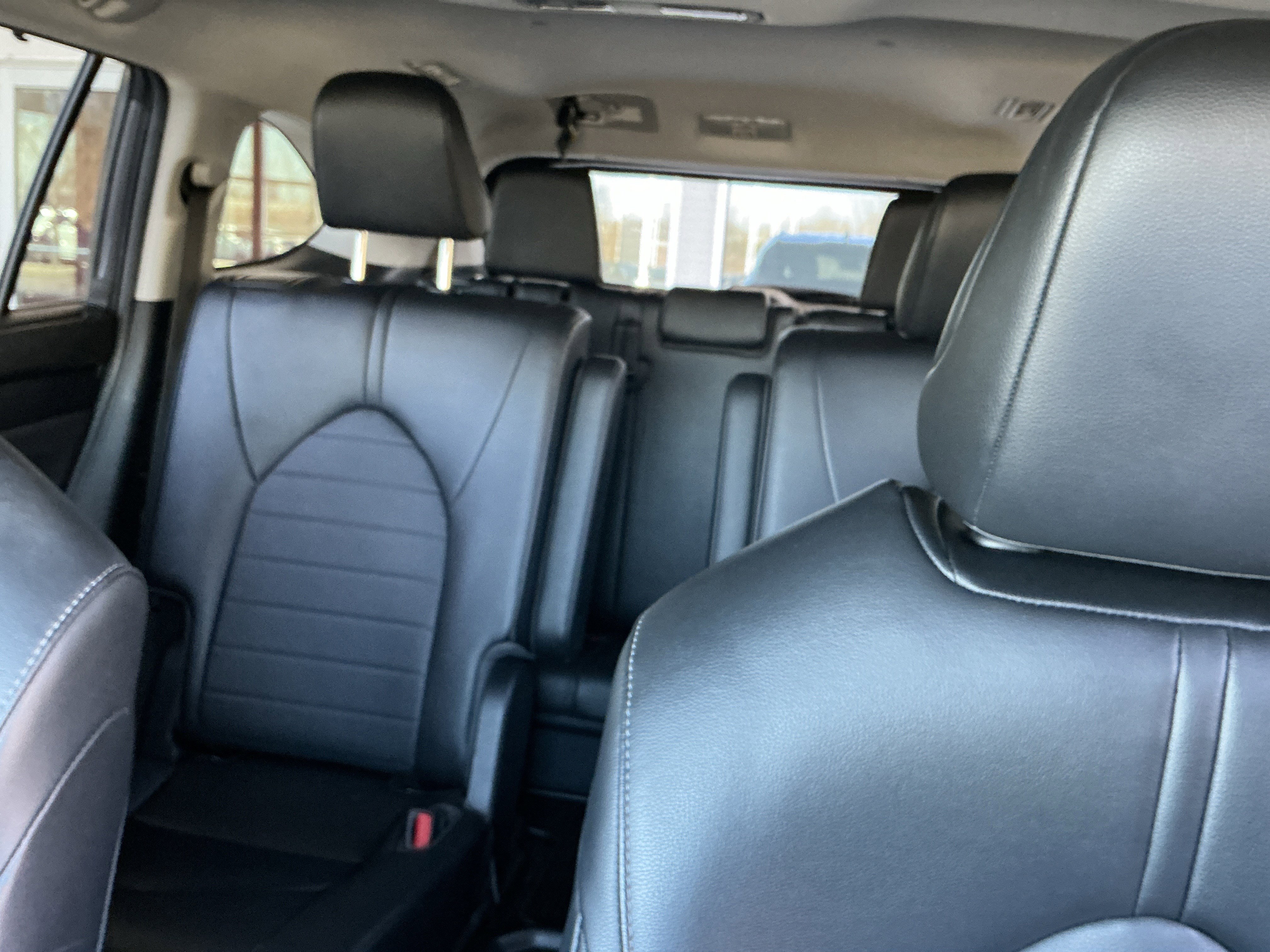 Used 2023 Toyota Highlander XLE image 35