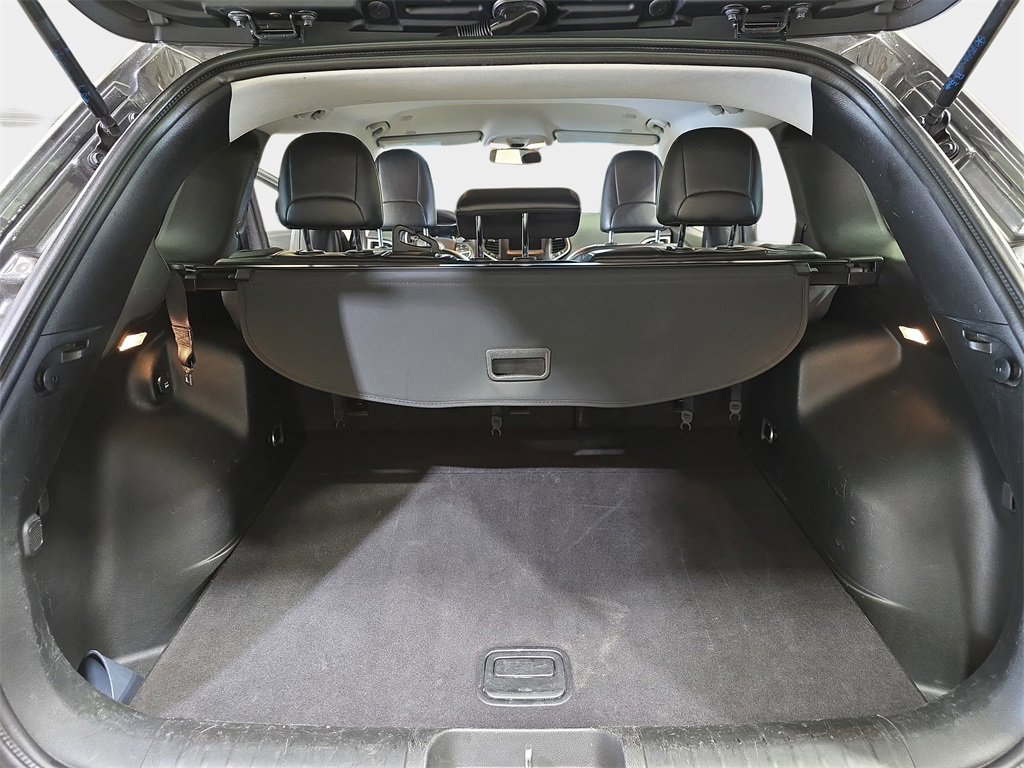 Used 2019 Jeep Cherokee Latitude Plus w/ Cold Weather Group image 14