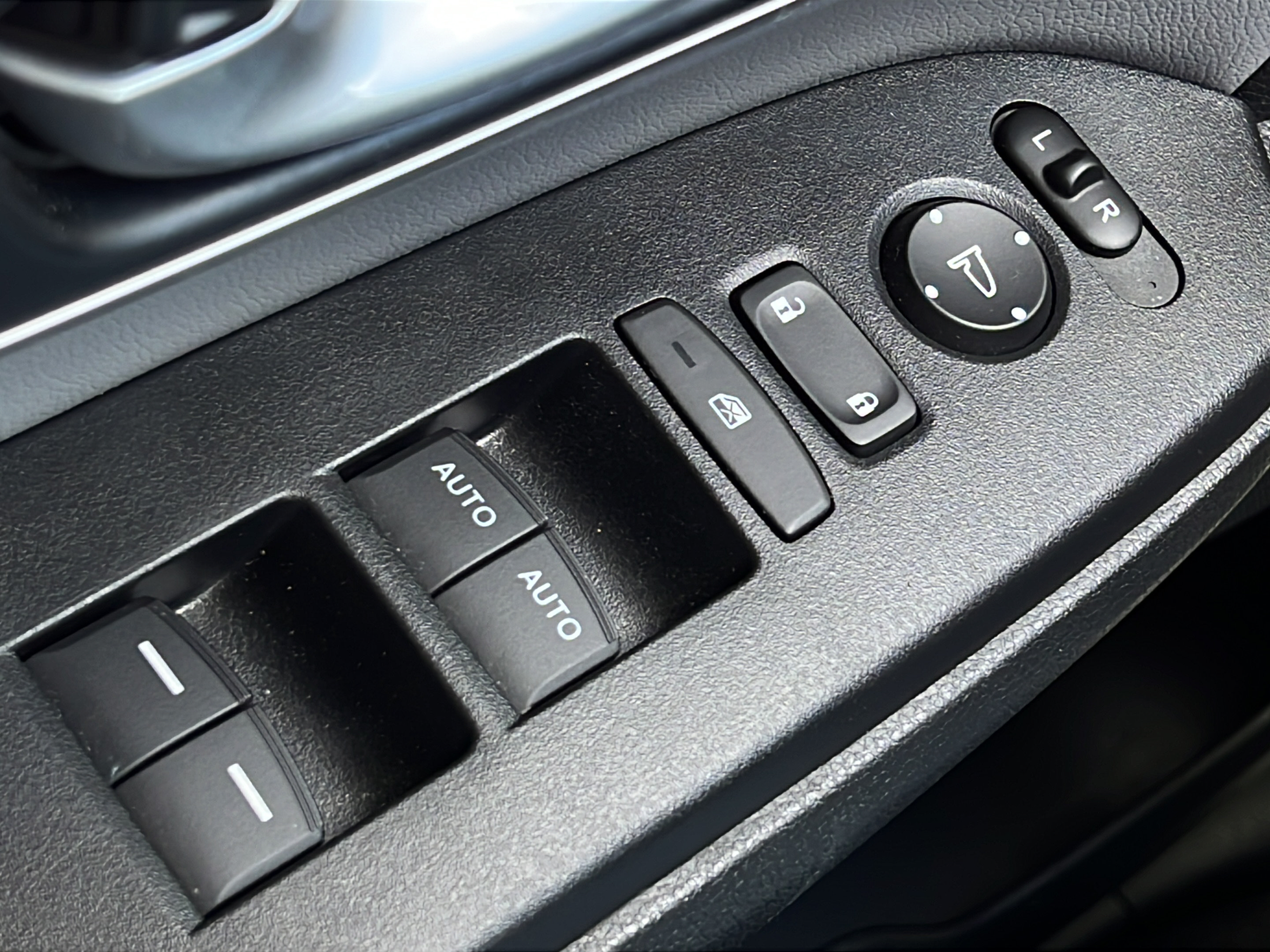 Used 2020 Honda CR-V EX-L image 19