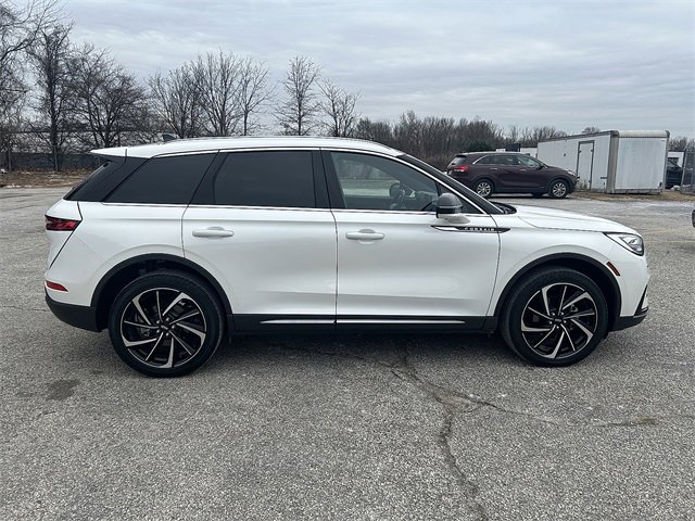 Used 2024 Lincoln Corsair Reserve w/ Equipment Group 201A image 6