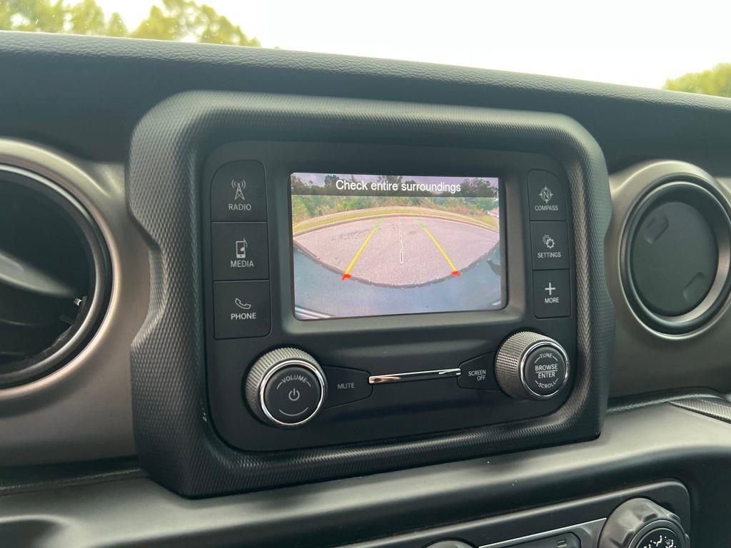 Used 2020 Jeep Wrangler Unlimited Sport image 29