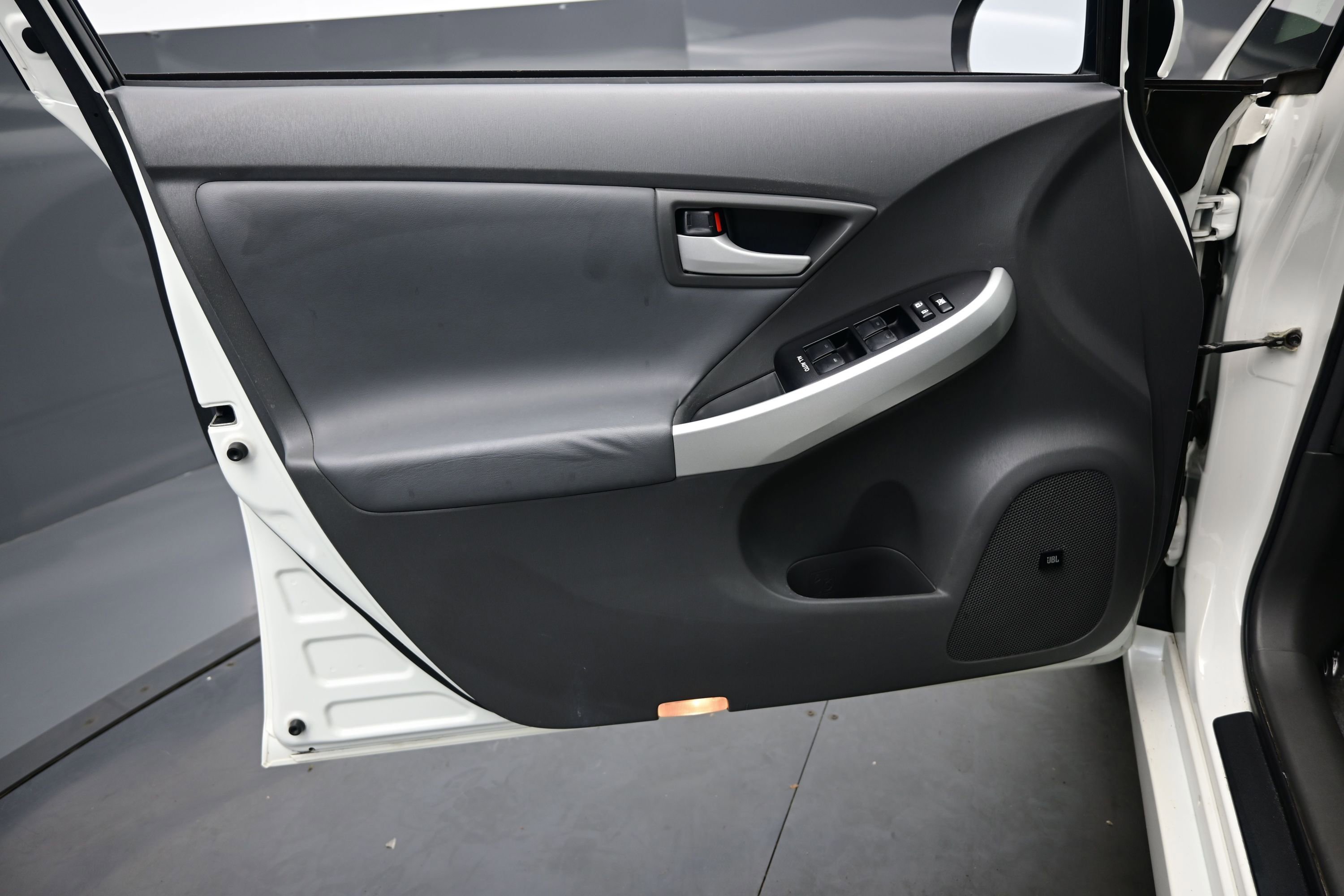 Used 2011 Toyota Prius Four FWD image 9