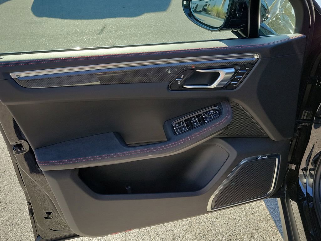 New 2026 Porsche Macan GTS image 23