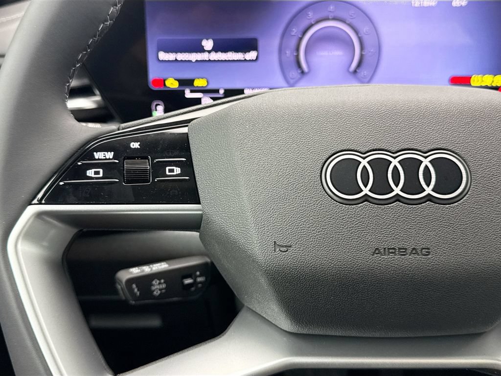 Used 2026 Audi Q5 Premium Plus w/ Premium Plus AWD/4WD image 11