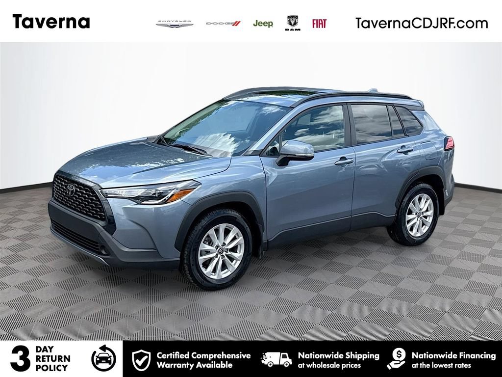 Used 2024 Toyota Corolla Cross LE w/ Moonroof Package