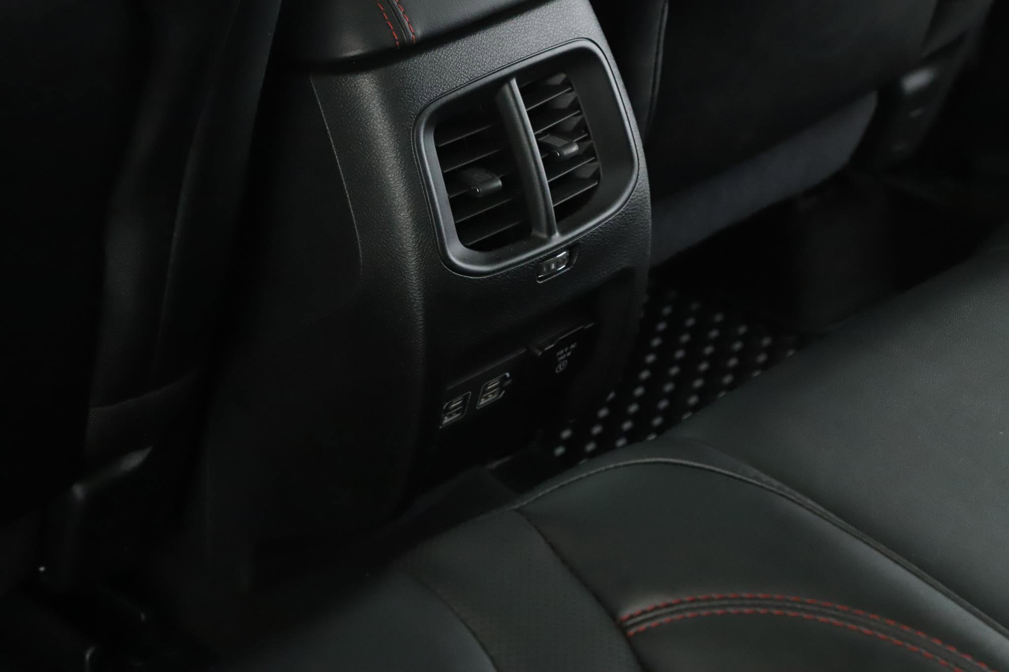 Used 2023 Jeep Cherokee Trailhawk w/ Sun & Sound Group image 7