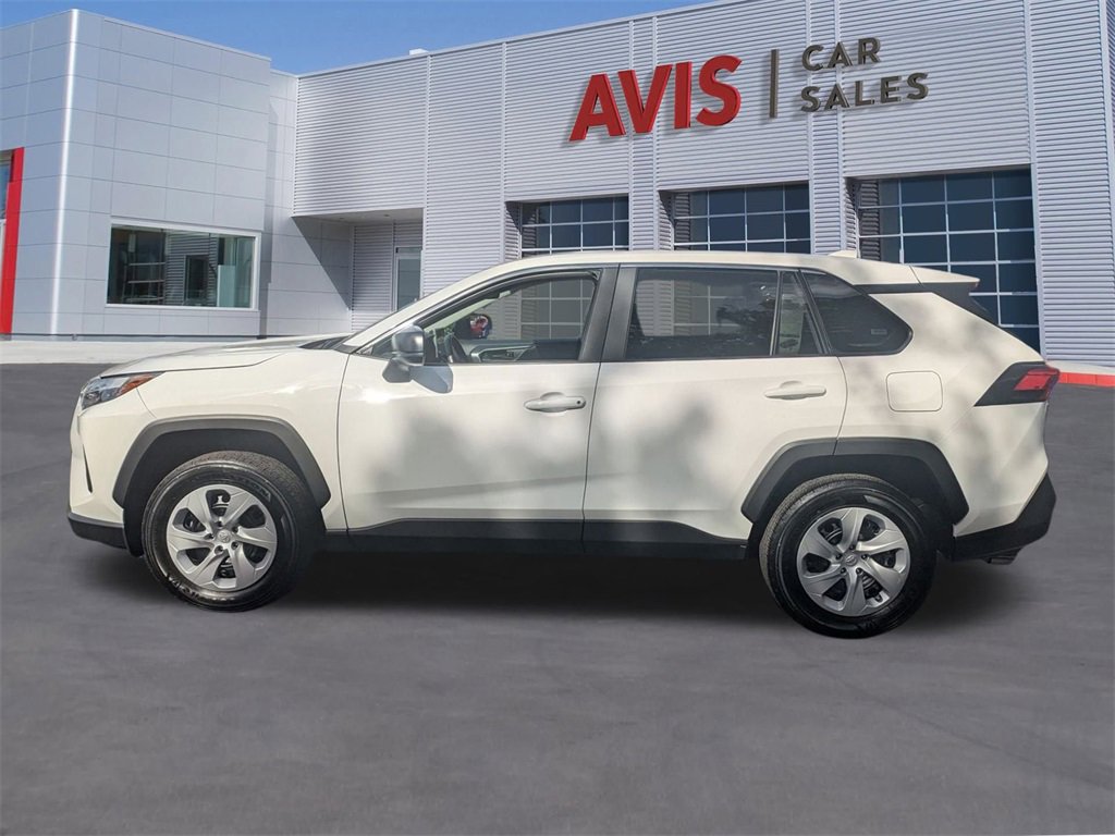 Used 2025 Toyota RAV4 LE image 10