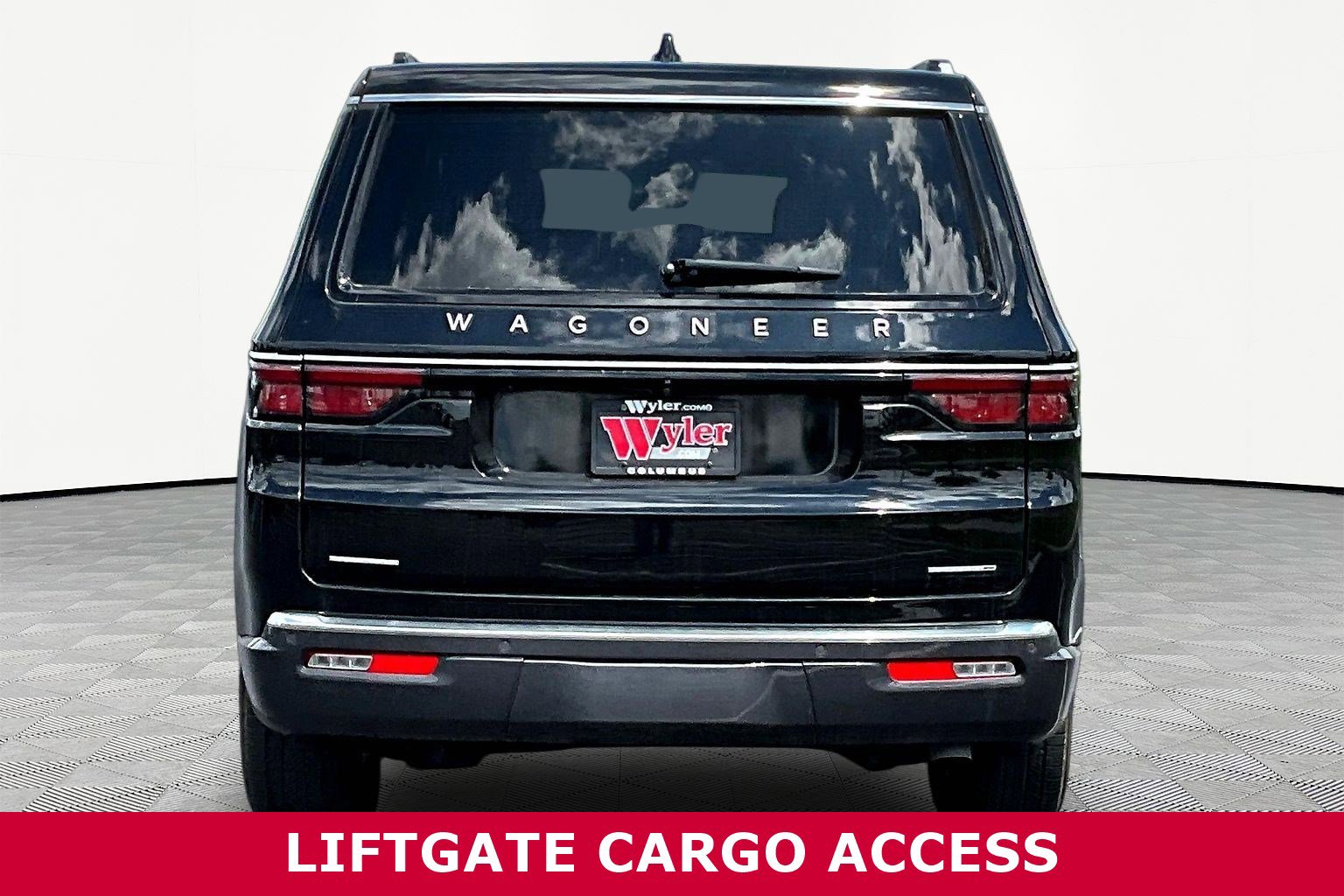 Used 2022 Jeep Wagoneer Series II AWD/4WD image 5
