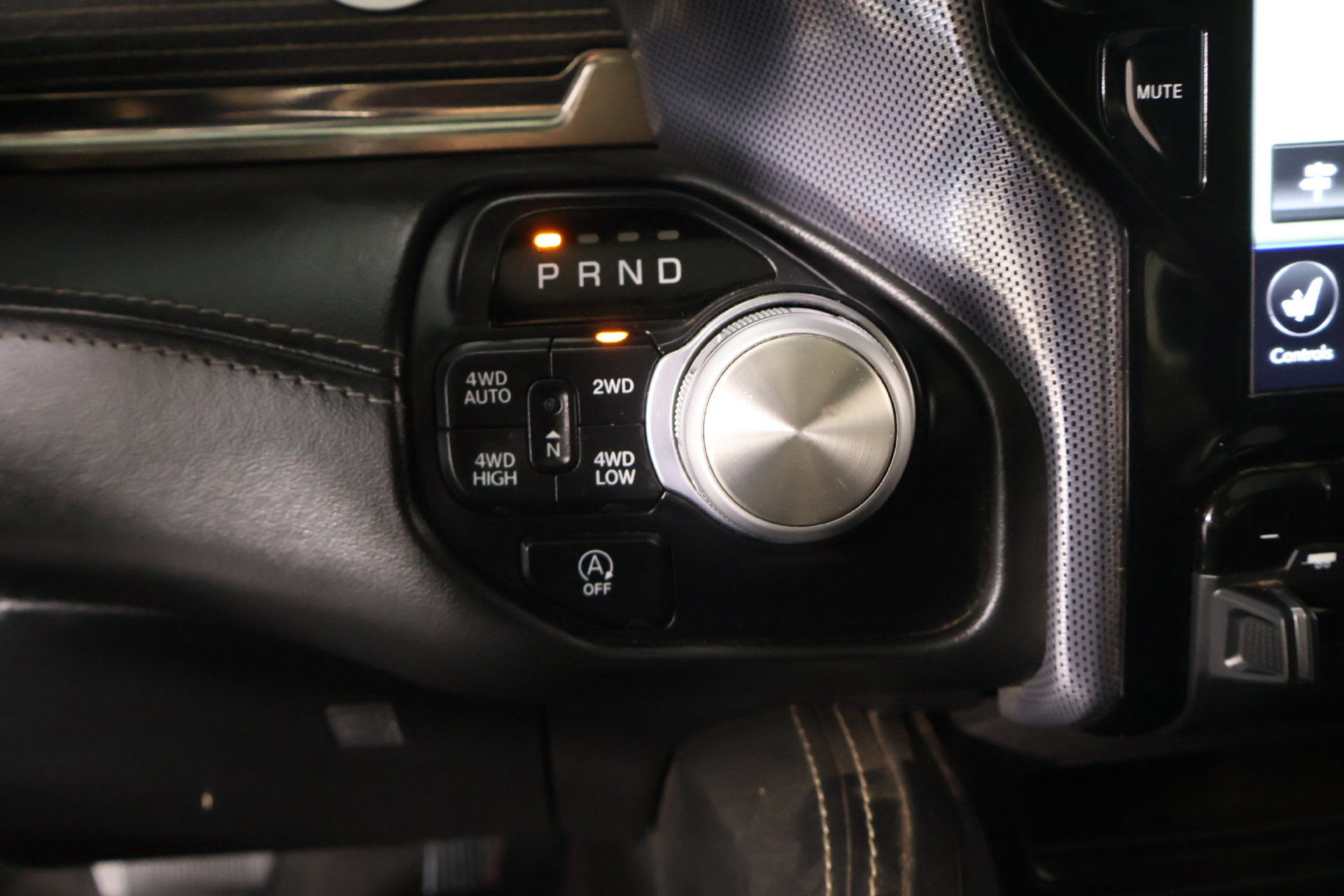 Used 2020 RAM 1500 Limited AWD/4WD image 9