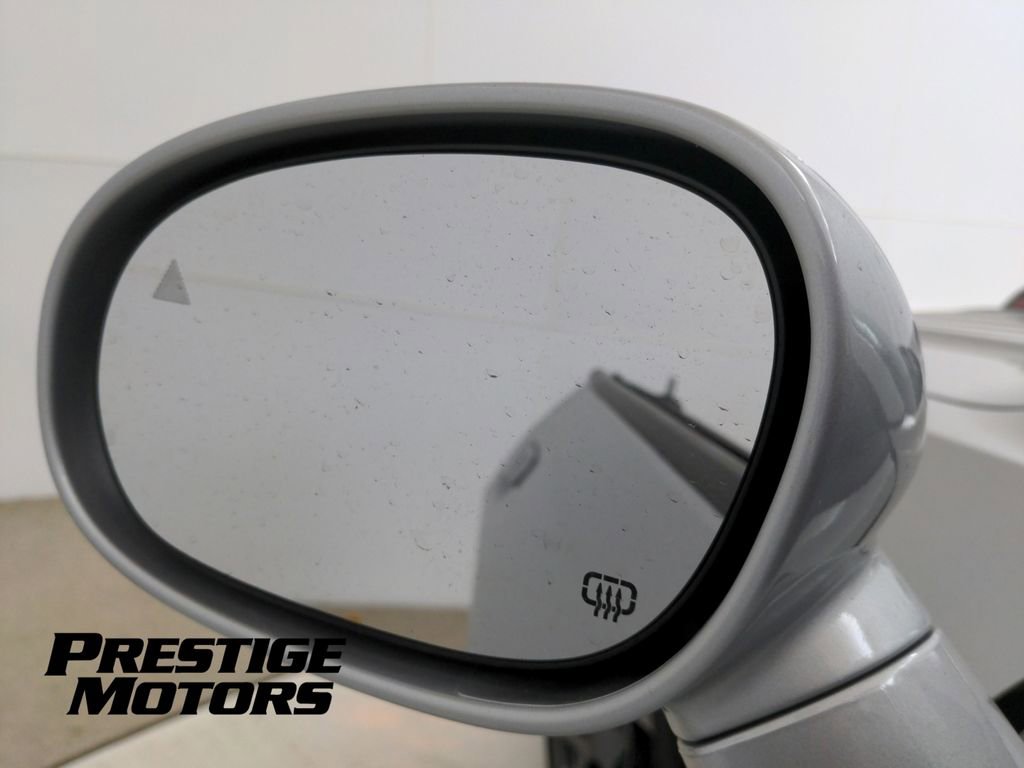 Used 2019 Dodge Challenger R/T Scat Pack w/ Shaker Package image 19