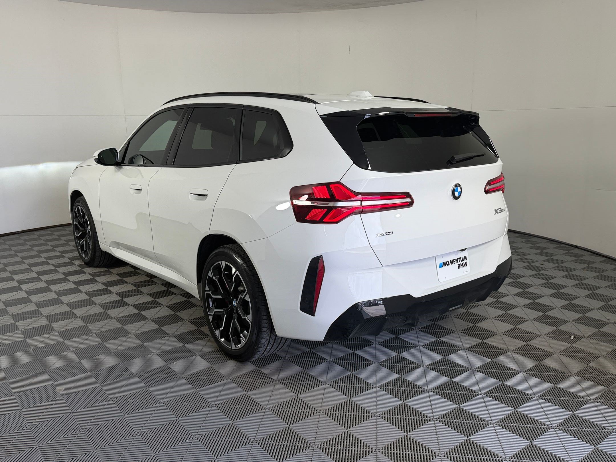 Used 2026 BMW X3 xDrive30i AWD/4WD image 3