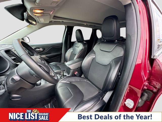 Used 2019 Jeep Cherokee Latitude Plus w/ Comfort/Convenience Group image 20