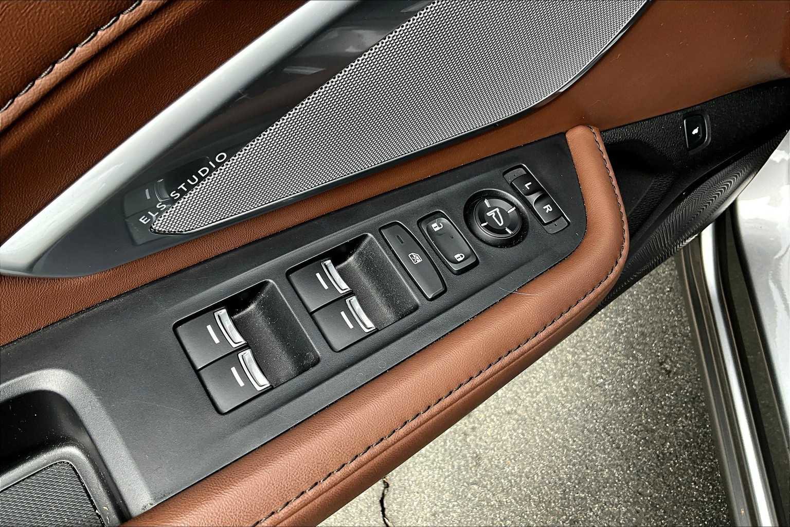 Used 2024 Acura RDX SH-AWD w/ Technology Package image 31